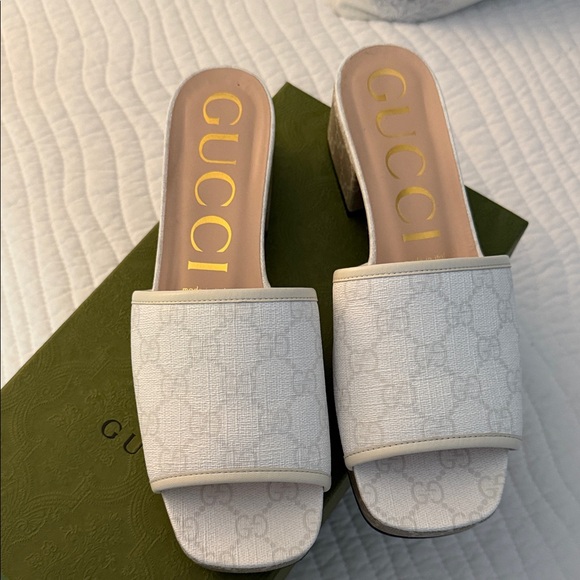 Gucci sandles 39 white - Picture 1 of 7